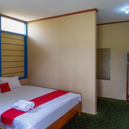 Hotel Reddoorz Near Yogyakarta International Airport Glagah  Exterior foto